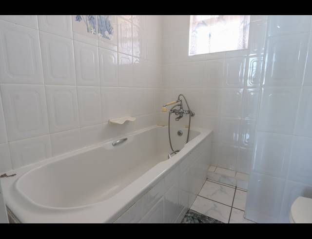 2 BEDROOM APARTMENT FOR SALE IN DOONSIDE